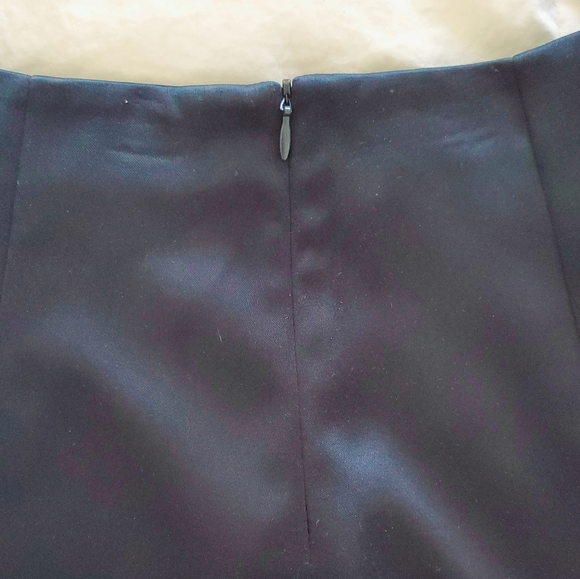 Satin skirt - Picture 3 of 3